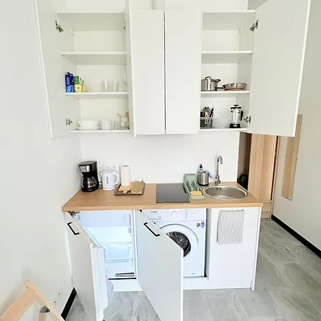 Quiet, Charming On Ground Floor Apartament