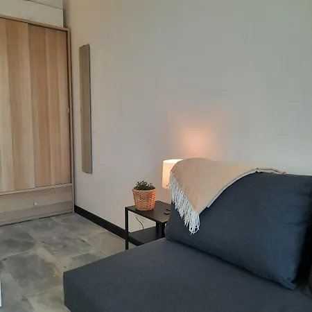 아파트 Quiet, Charming On Ground Floor *